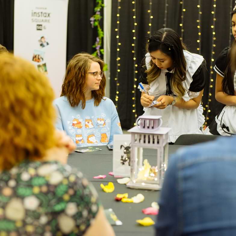 Maid & Butler Café Reservation 6 mc 01